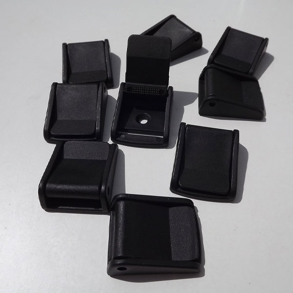 Black 25mm Plastic Cam Lever Flap Versatile & Durable Buckle