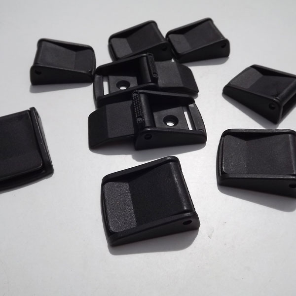 Black 25mm Plastic Cam Lever Flap Versatile & Durable Buckle